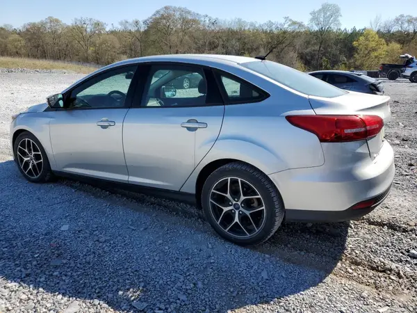 1FADP3FE0HL336863 2017 FORD FOCUS - Image 2