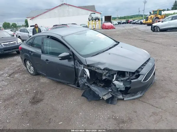 1FADP3FE0HL345451 2017 FORD FOCUS - Image 1
