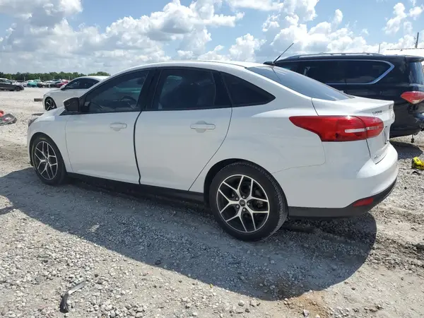 1FADP3FE0JL201551 2018 FORD FOCUS - Image 2