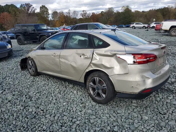 1FADP3FE0JL208578 2018 FORD FOCUS - Image 2