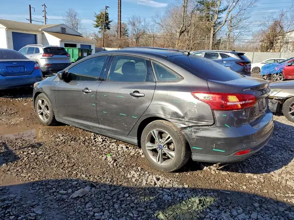 1FADP3FE0JL215093 2018 FORD FOCUS - Image 2
