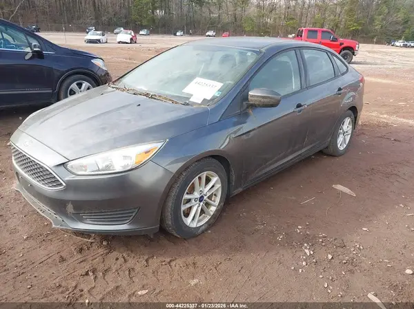 1FADP3FE0JL221041 2018 FORD FOCUS - Image 2