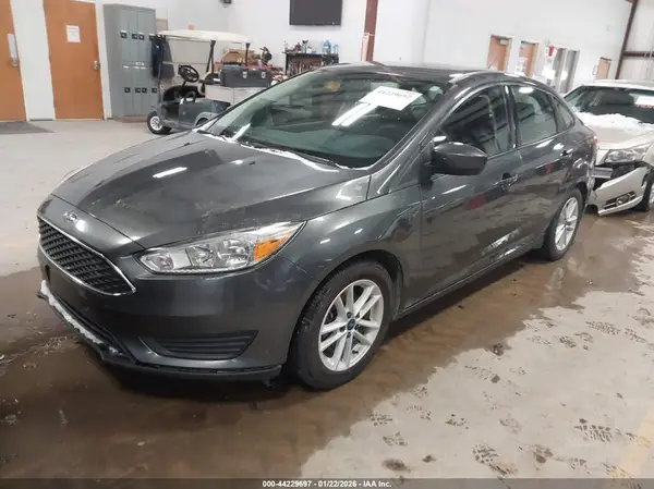 1FADP3FE0JL222335 2018 FORD FOCUS - Image 2