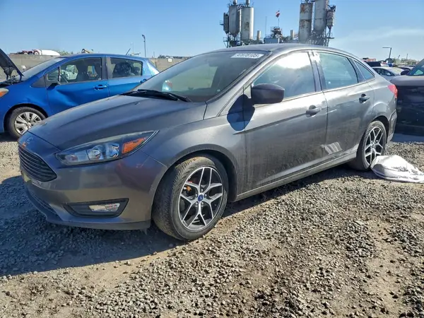 1FADP3FE0JL224232 2018 FORD FOCUS - Image 1