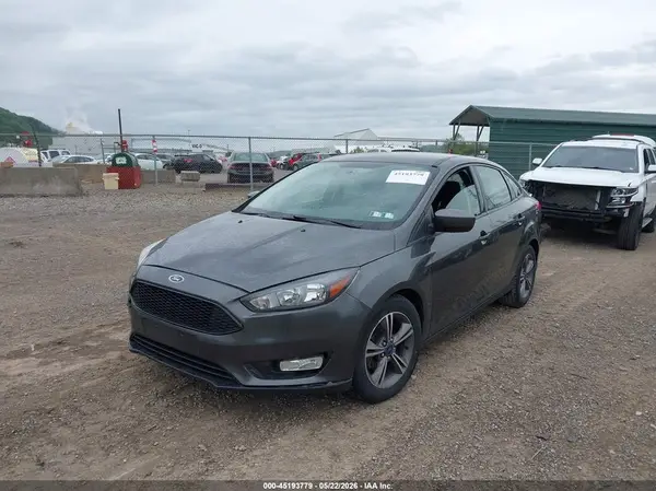 1FADP3FE0JL249583 2018 FORD FOCUS - Image 2