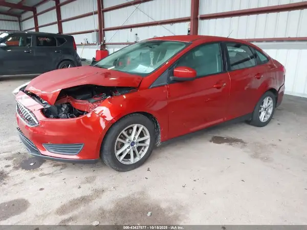 1FADP3FE0JL264472 2018 FORD FOCUS - Image 2