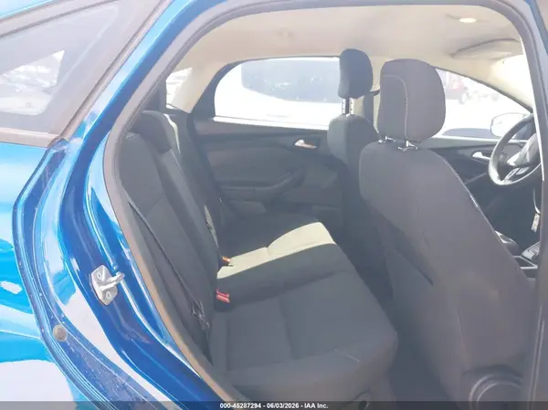1FADP3FE0JL265704 2018 FORD FOCUS - Image 8