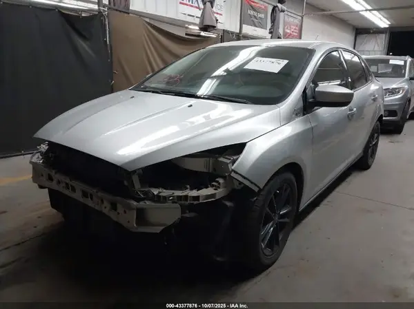1FADP3FE0JL270854 2018 FORD FOCUS - Image 2