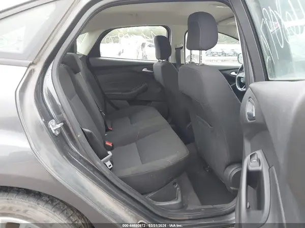 1FADP3FE0JL276184 2018 FORD FOCUS - Image 8