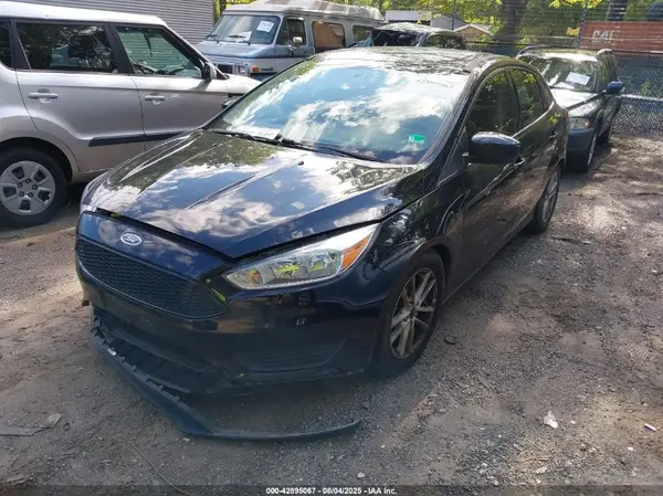 1FADP3FE0JL281966 2018 FORD FOCUS - Image 2