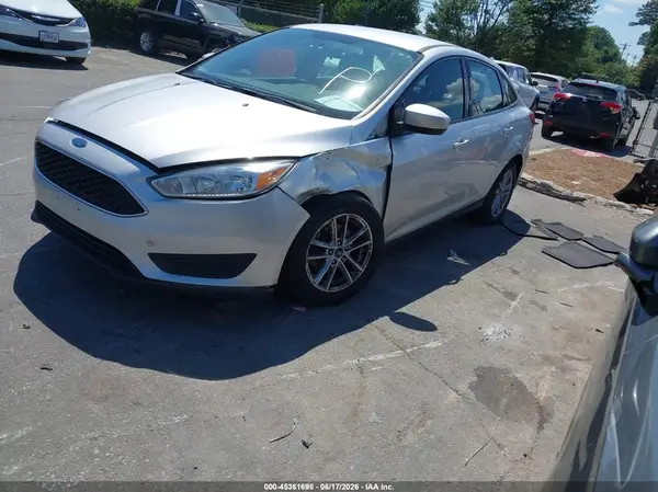 1FADP3FE0JL283975 2018 FORD FOCUS - Image 2