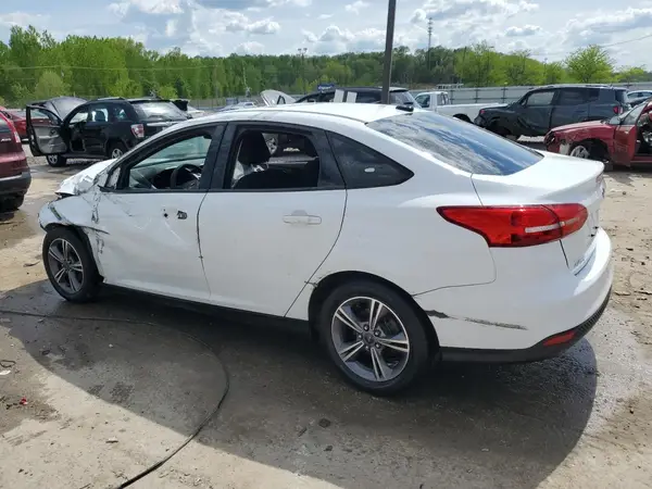 1FADP3FE0JL286102 2018 FORD FOCUS - Image 2