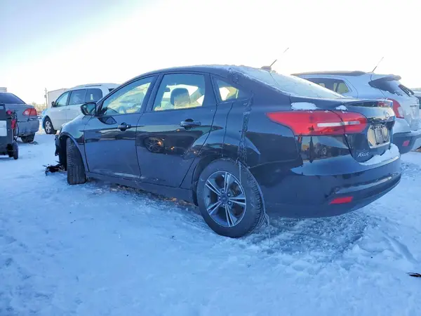 1FADP3FE0JL306302 2018 FORD FOCUS - Image 2
