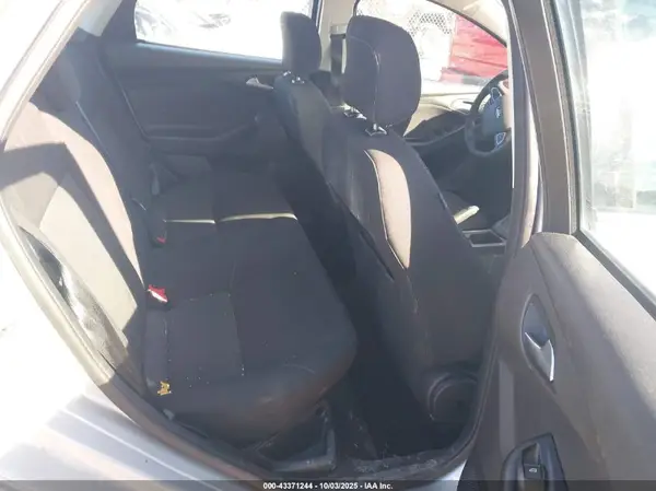 1FADP3FE0JL310141 2018 FORD FOCUS - Image 8