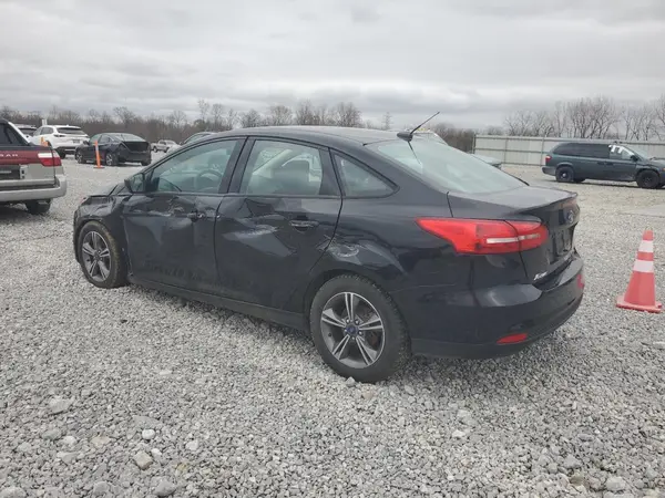 1FADP3FE0JL318465 2018 FORD FOCUS - Image 2