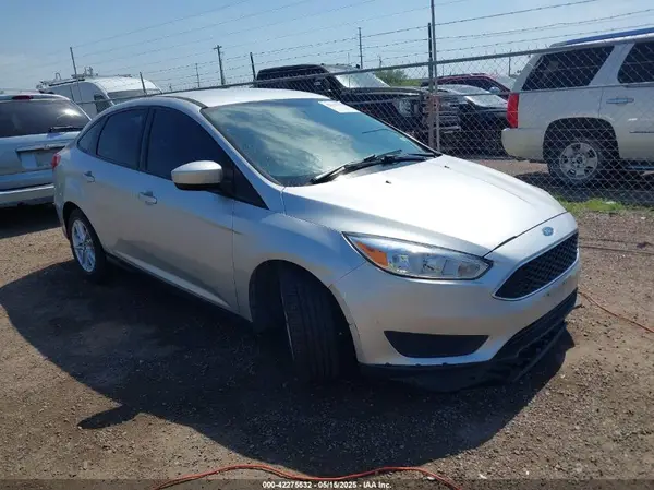 1FADP3FE0JL321530 2018 FORD FOCUS - Image 1