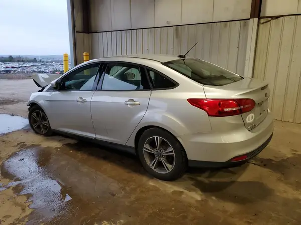 1FADP3FE0JL329319 2018 FORD FOCUS - Image 2