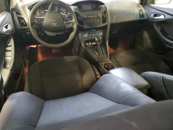 1FADP3FE0JL329319 2018 FORD FOCUS - Image 8