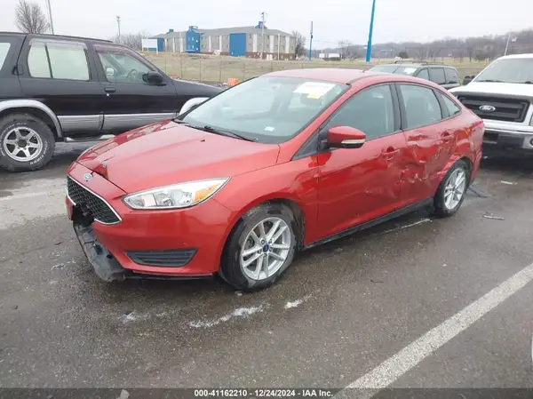 1FADP3FE0JL331751 2018 FORD FOCUS - Image 2