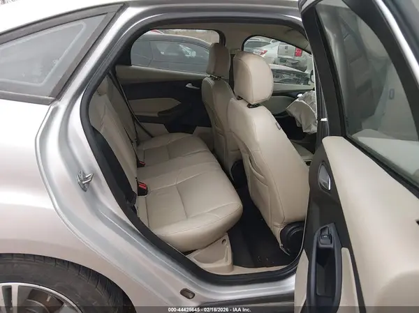 1FADP3FE1GL219260 2016 FORD FOCUS - Image 8