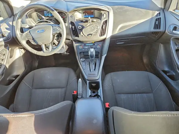 1FADP3FE1GL377615 2016 FORD FOCUS - Image 8