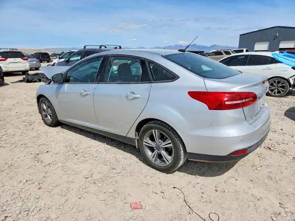1FADP3FE1GL405302 2016 FORD FOCUS - Image 2
