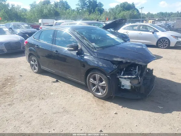 1FADP3FE1HL240207 2017 FORD FOCUS - Image 1