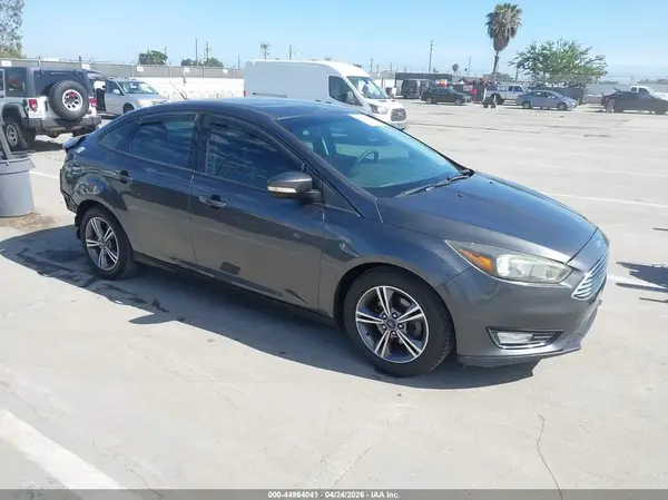 1FADP3FE1HL348407 2017 FORD FOCUS - Image 1