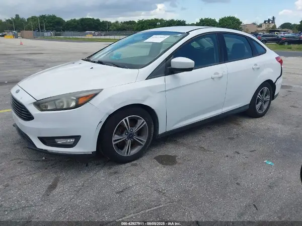 1FADP3FE1JL201574 2018 FORD FOCUS - Image 2