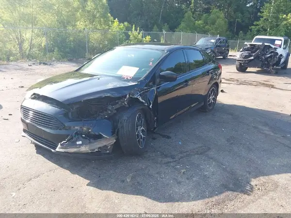1FADP3FE1JL201963 2018 FORD FOCUS - Image 2