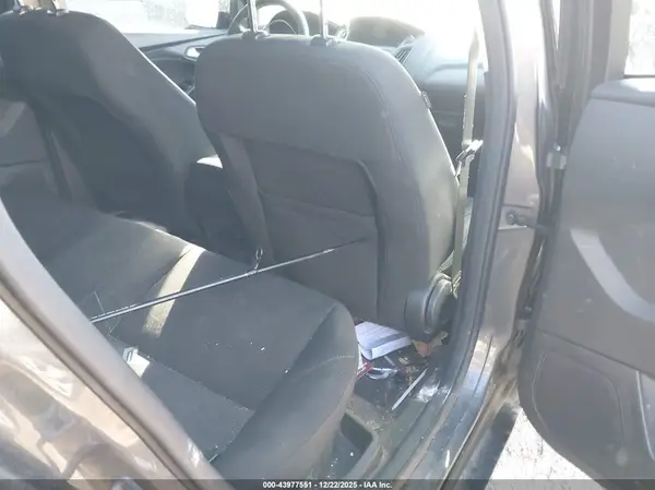 1FADP3FE1JL221694 2018 FORD FOCUS - Image 8