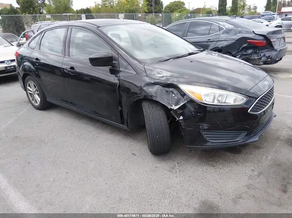 1FADP3FE1JL235756 2018 FORD FOCUS - Image 1
