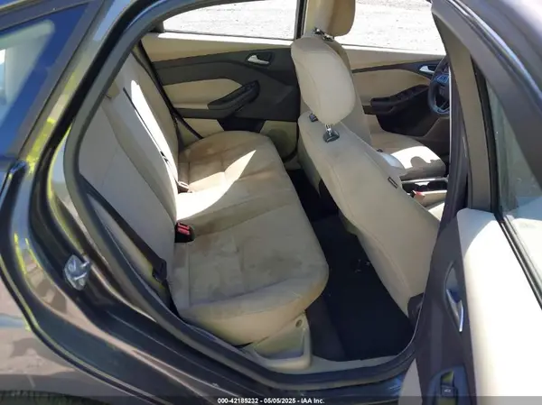 1FADP3FE1JL238012 2018 FORD FOCUS - Image 8