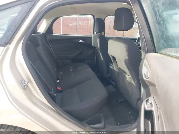1FADP3FE1JL239502 2018 FORD FOCUS - Image 8