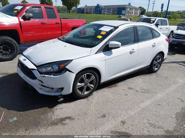 1FADP3FE1JL259734 2018 FORD FOCUS - Image 2