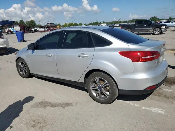 1FADP3FE1JL259815 2018 FORD FOCUS - Image 2