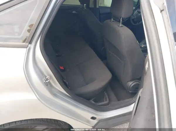 1FADP3FE1JL269499 2018 FORD FOCUS - Image 8