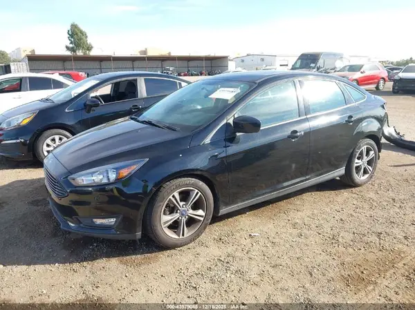 1FADP3FE1JL290837 2018 FORD FOCUS - Image 2