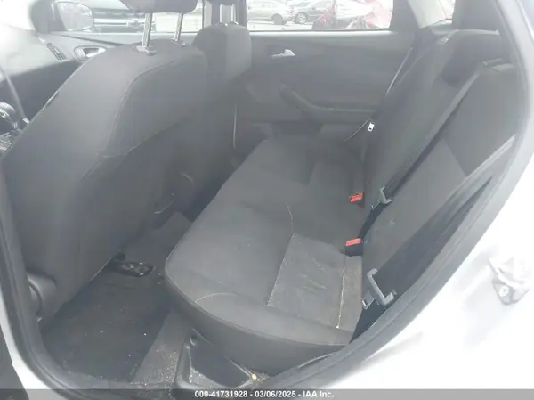 1FADP3FE1JL309869 2018 FORD FOCUS - Image 8