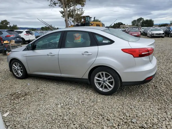 1FADP3FE1JL313582 2018 FORD FOCUS - Image 2