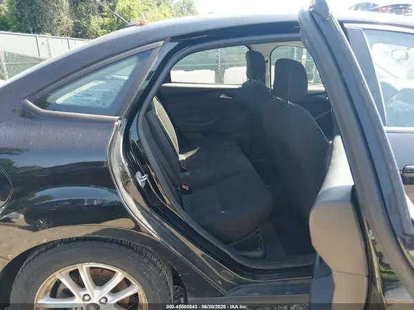 1FADP3FE1JL319768 2018 FORD FOCUS - Image 8