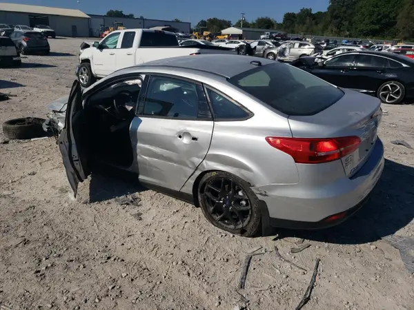 1FADP3FE2GL207165 2016 FORD FOCUS - Image 2