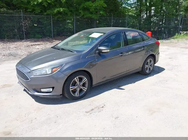 1FADP3FE2HL281011 2017 FORD FOCUS - Image 2