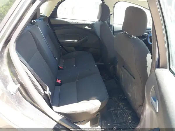 1FADP3FE2HL281011 2017 FORD FOCUS - Image 8