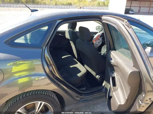 1FADP3FE2HL335536 2017 FORD FOCUS - Image 8