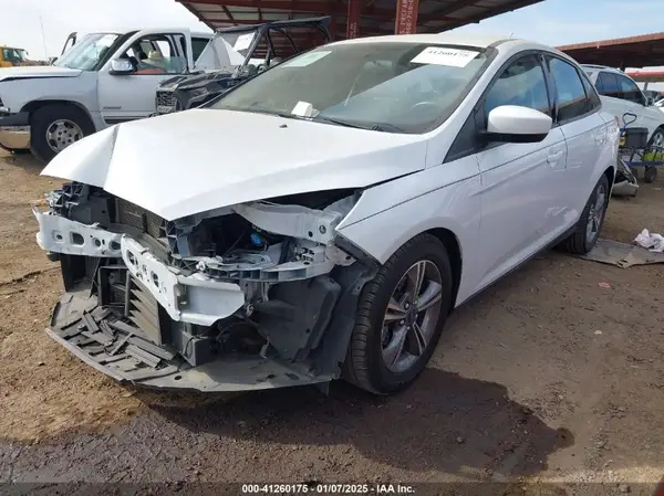 1FADP3FE2JL209067 2018 FORD FOCUS - Image 2