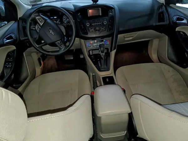 1FADP3FE2JL210252 2018 FORD FOCUS - Image 8