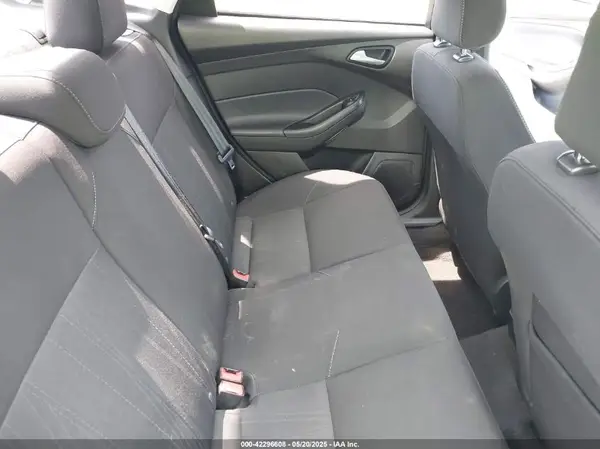 1FADP3FE2JL227679 2018 FORD FOCUS - Image 8