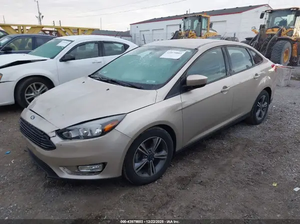 1FADP3FE2JL228525 2018 FORD FOCUS - Image 2