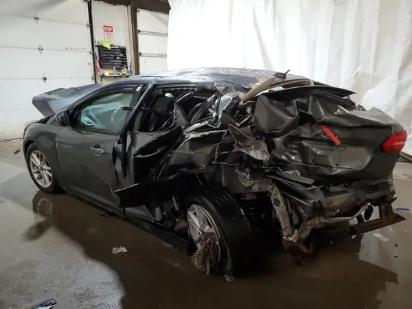 1FADP3FE2JL258513 2018 FORD FOCUS - Image 2